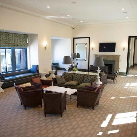 Crystal Quarters Furnished Apartments At The Gramercy 알링턴 외부 사진