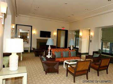 Crystal Quarters Furnished Apartments At The Gramercy 알링턴 외부 사진